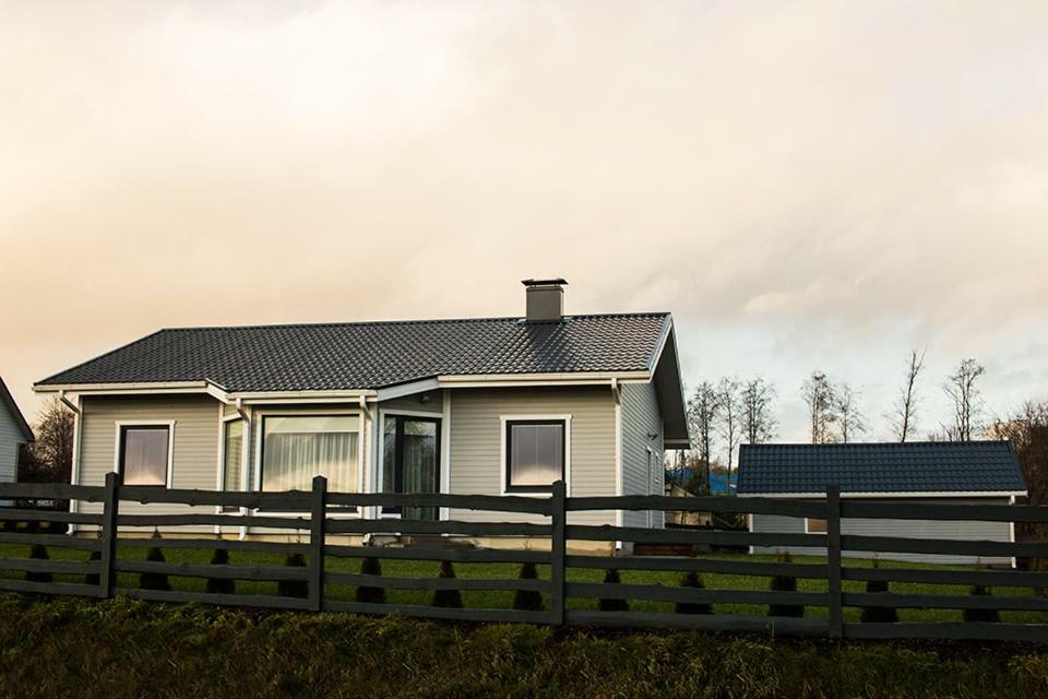 Estate Holiday Home Kuldiga Exterior photo